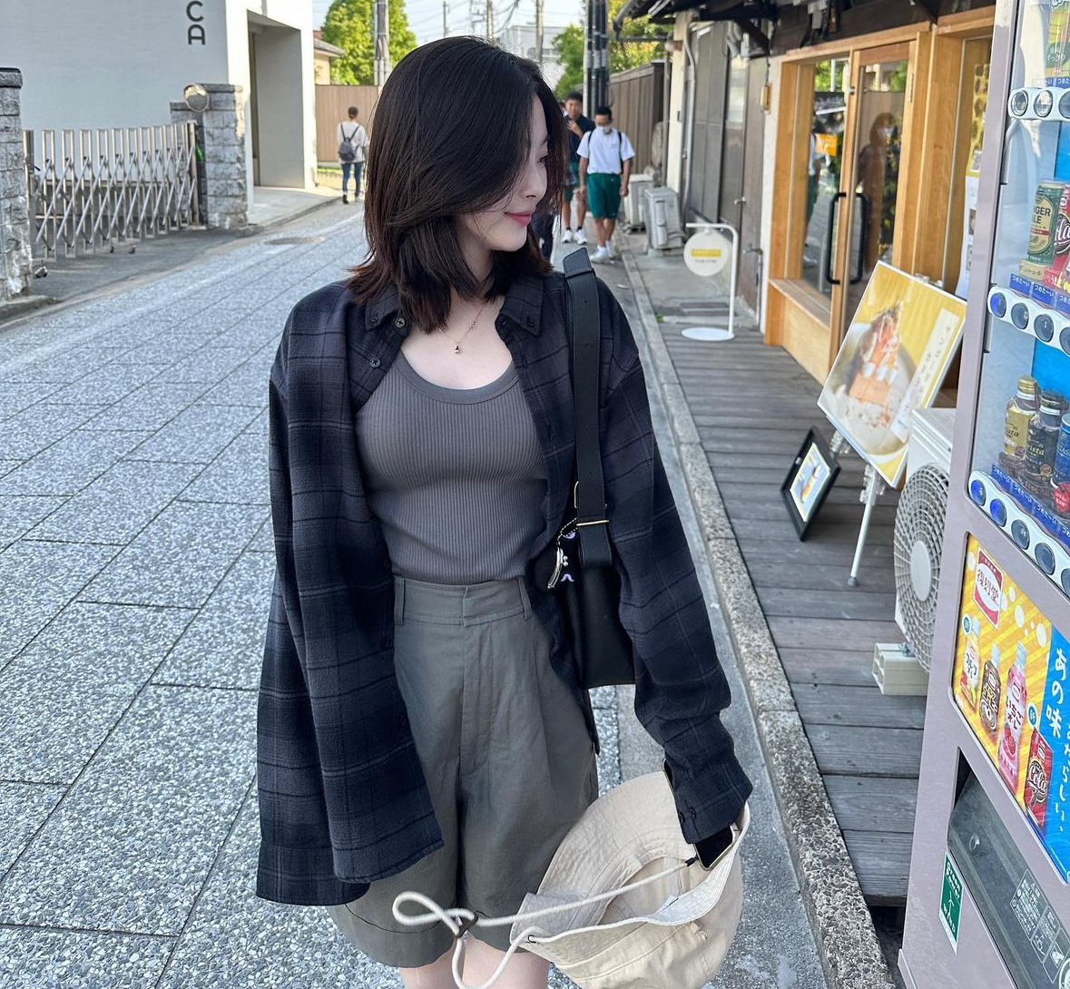배우 최희진 사복