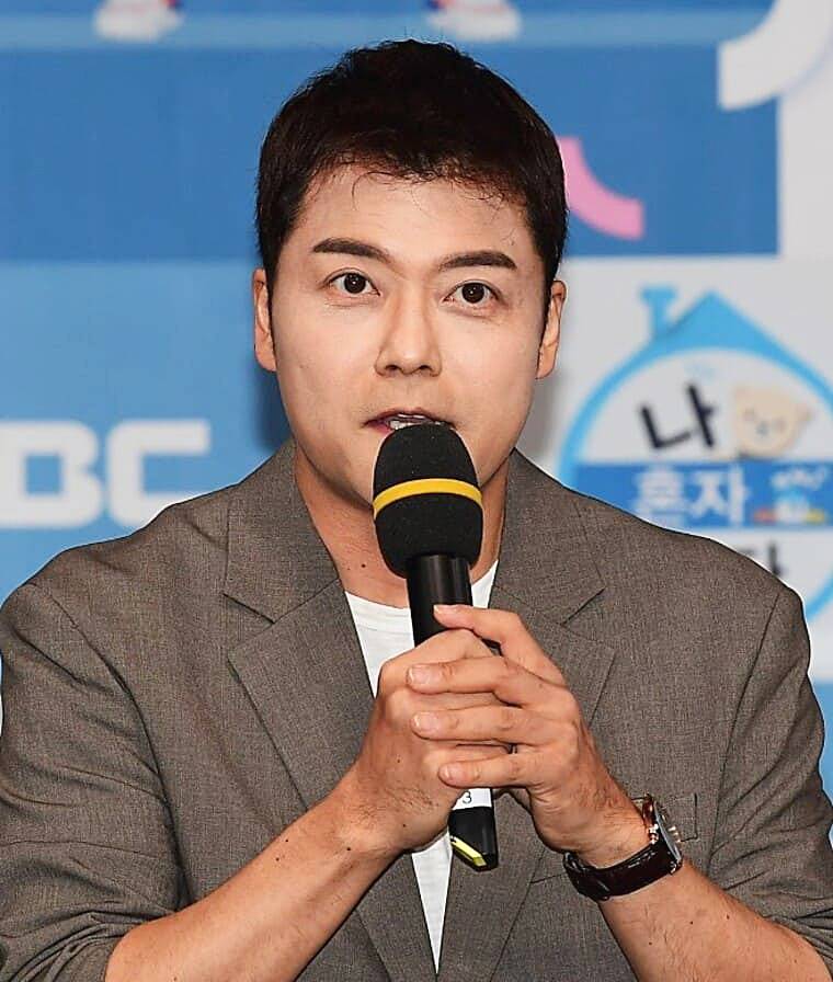 방송인-전현무