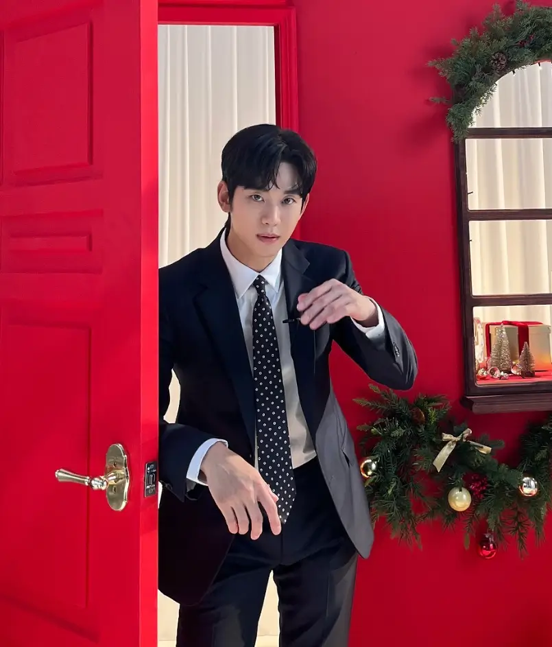 김수현