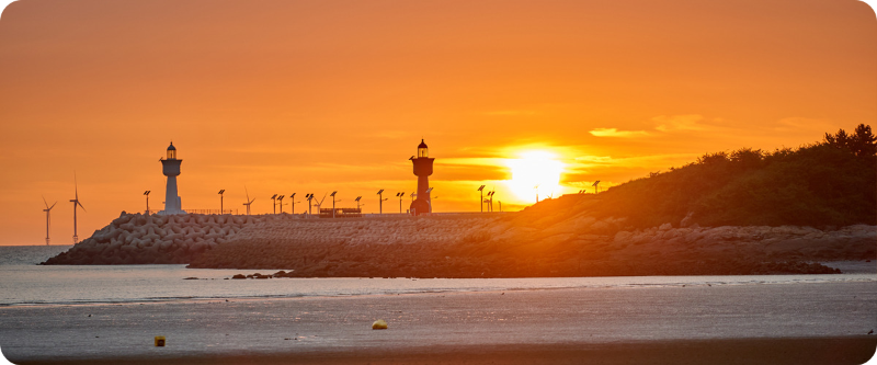 전북 고창 구시포 해수욕장 새해 일출 명소/출처:강선달힐링센터
