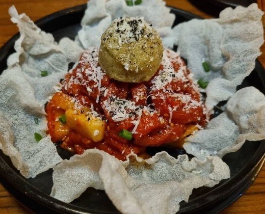 하남 미사역, 한식 주점 '리파인'