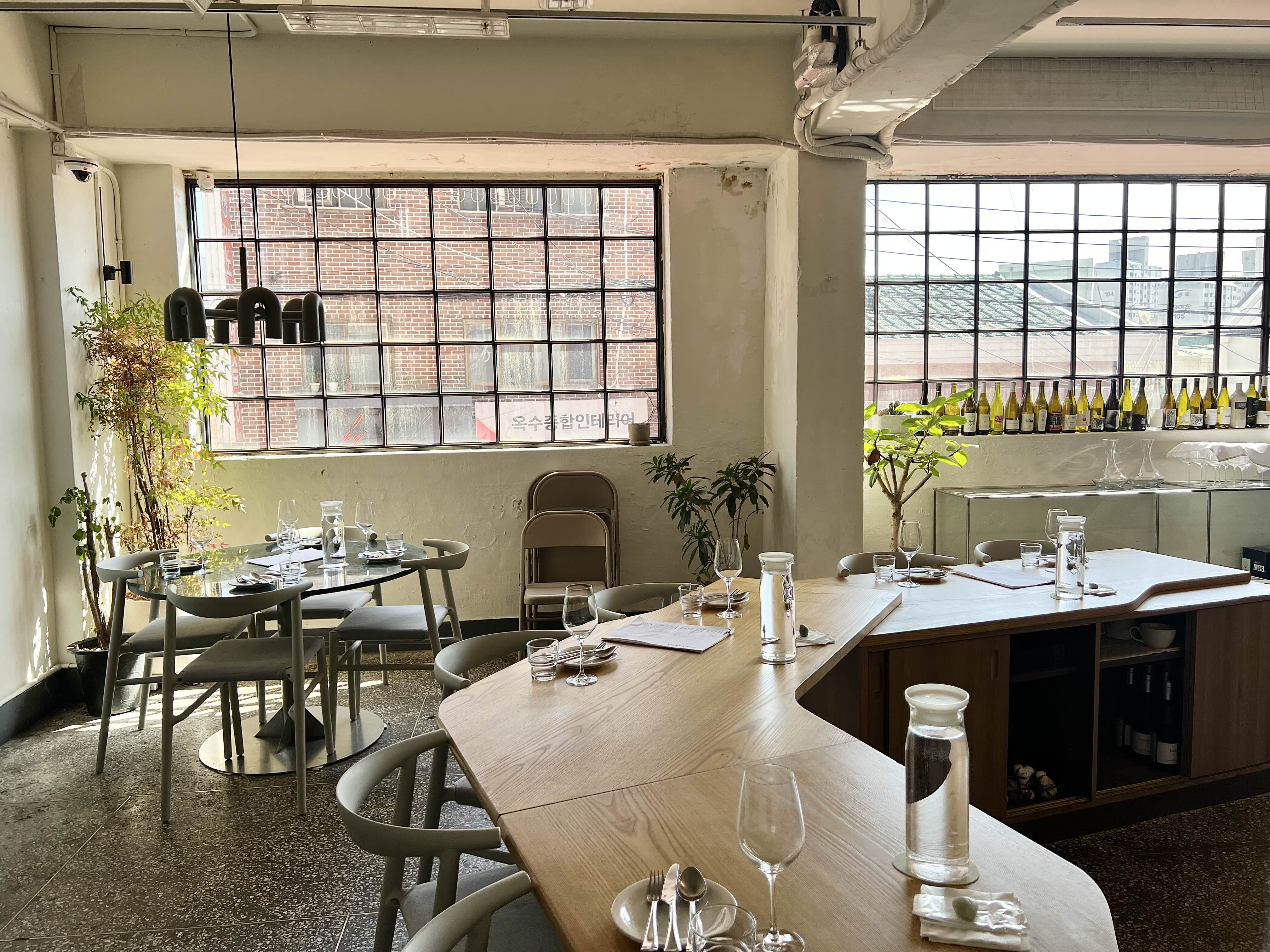 인테리어 예쁜 식당 제이드앤워터