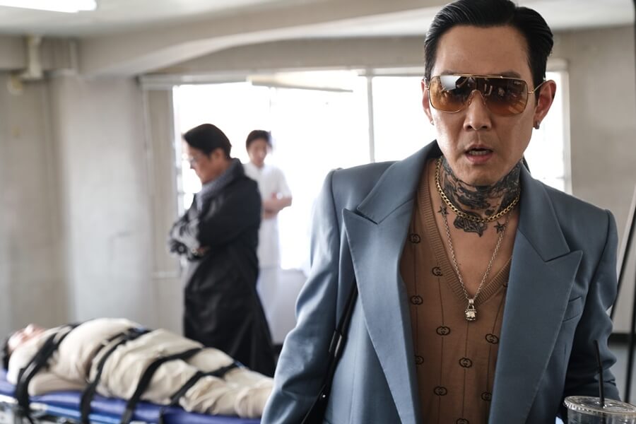 다만 악에서 구하소서 (43)