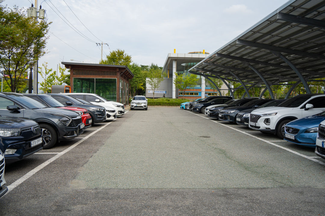 고색 향토 문화전시관 주차장