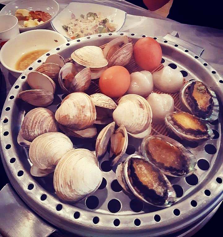 청정 남해바다를 겹겹이 새조개 샤브샤브 코끼리조개 회 4단 해물찜 거제 거제도 맛집 추천 생방송투데이 자족식당