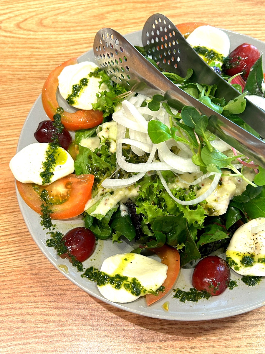 카프레제-샐러드