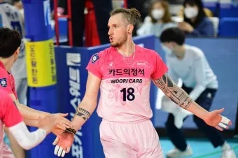 미스 반 데 로에 대표작 바르셀로나 파빌리온 건축미_17
