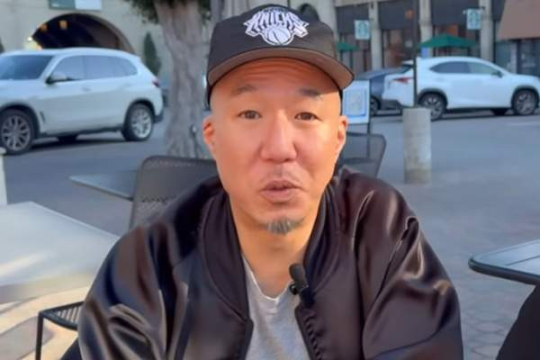 배우 윤여정 아들 조늘(니얼 조) 공개: 힙합 컨설턴트가 말하는 정체성과 오스카 어머니