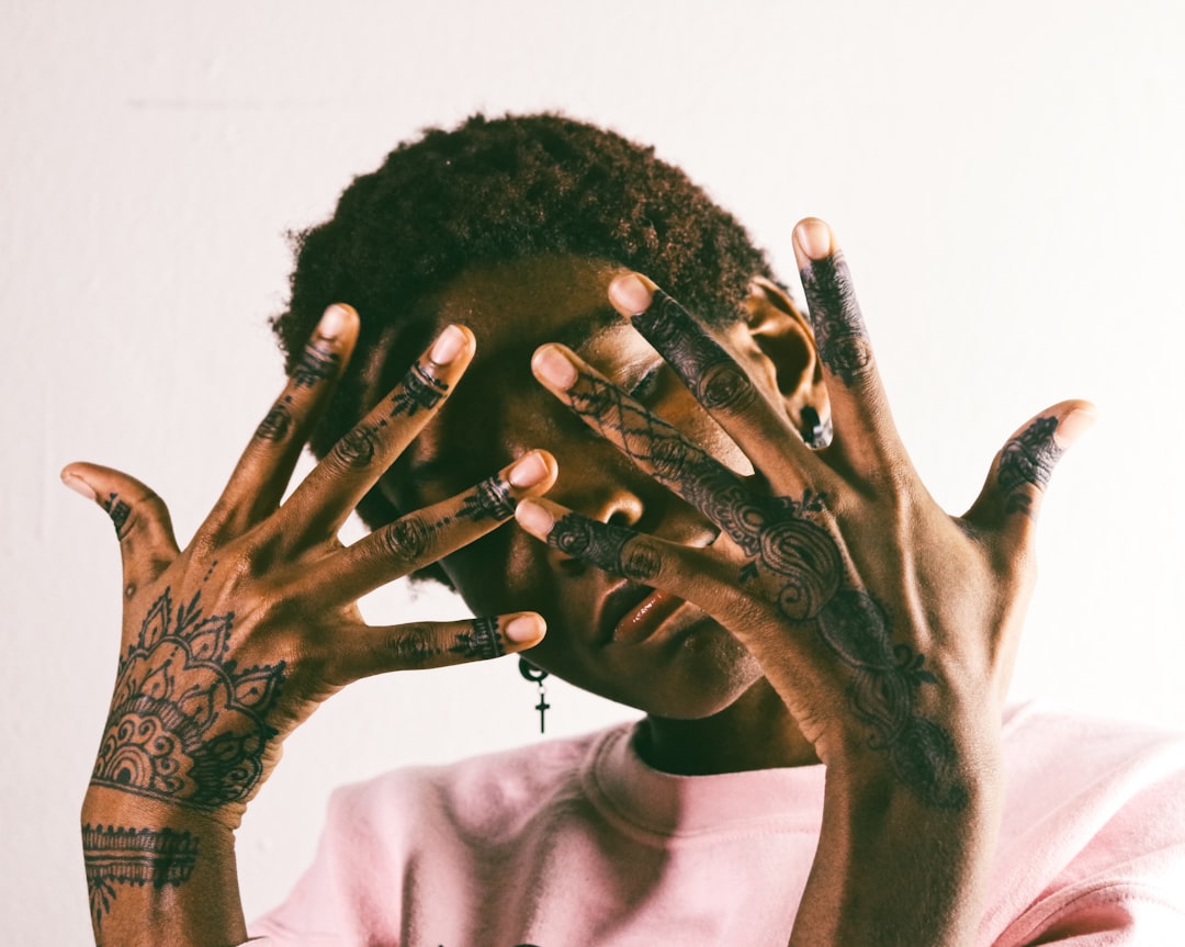 Hand model.
