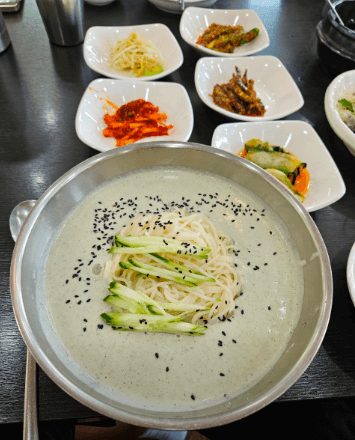 생방송투데이 파주 두부전골 맛집