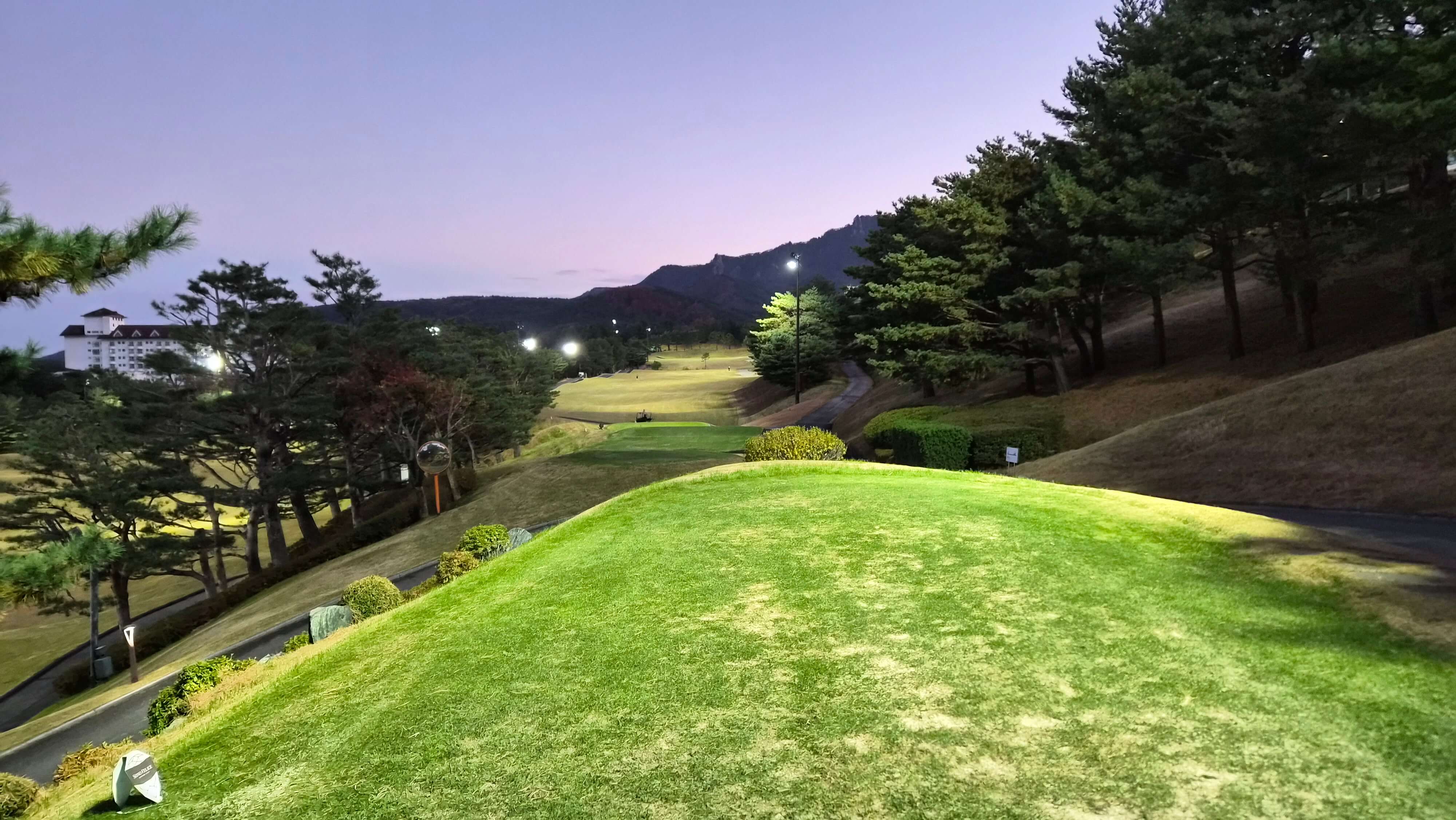 골프장 경험담 소노펠리체cc델피노 설악산 울산바위와 탁 뜨인 동해 바다 소나무가 멋진곳