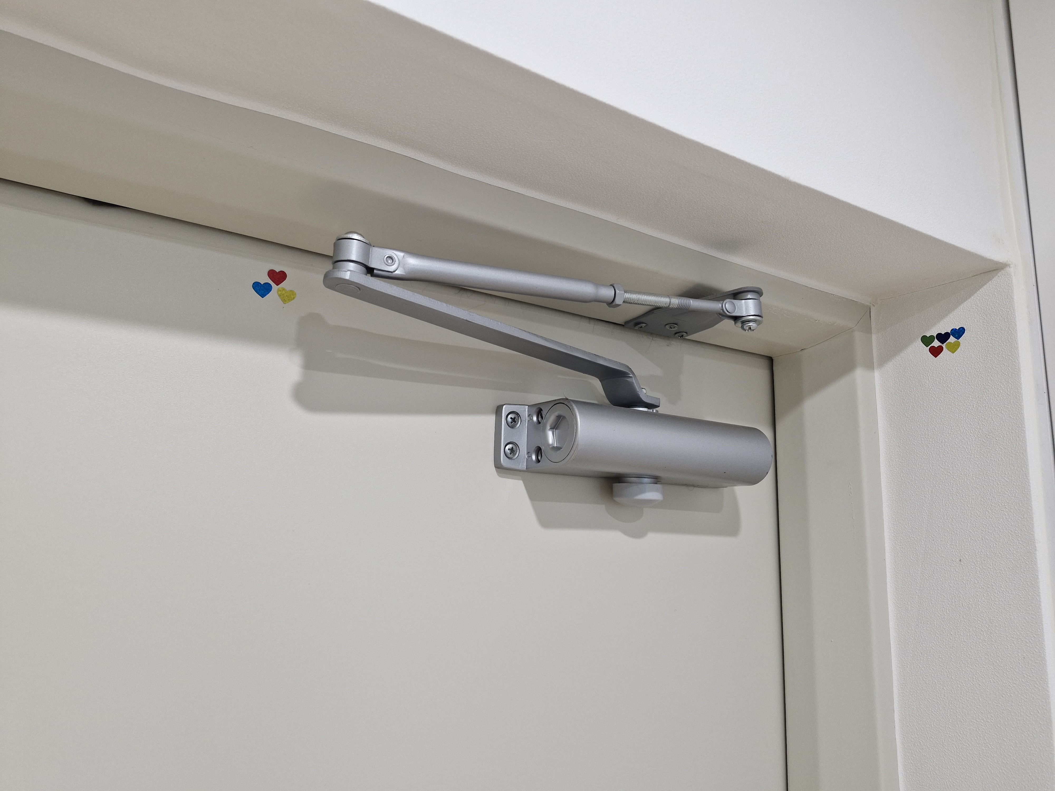 현관 하트스티커 3개와 5개 붙이는 위치