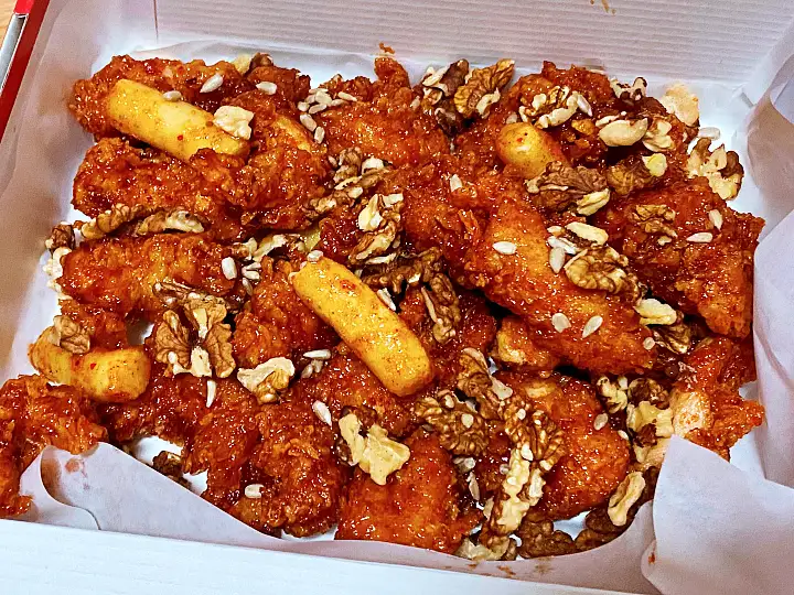전국 택배 주문 대란을 일으킨 명물 천안 맛집 추천 생방송투데이 호두 닭강정 오늘방송 맛의 승부사