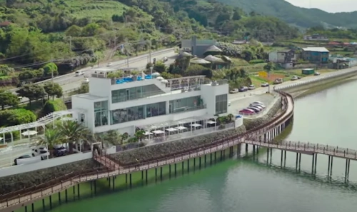 개소리 촬영지 거제 카페 온더 선셋