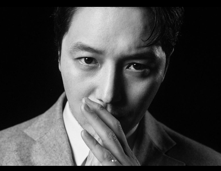 변요한 배우 프로필 드라마 영화 작품활동 열애 결혼 반려견 사진