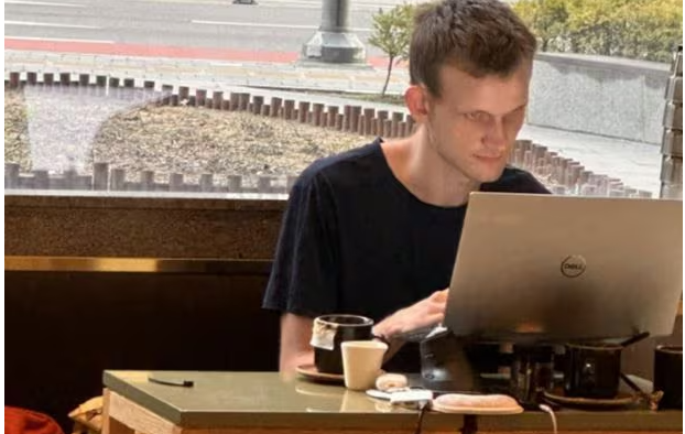 판교에서 목격된 이더리움 창시자 '비탈릭 부테린'목격담의 이미지