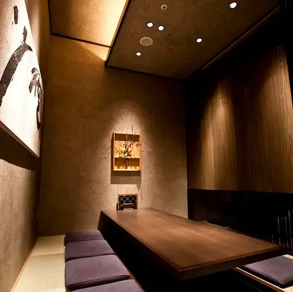 고시츠도코로 이나타야 가게 내부