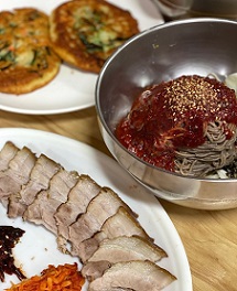 수육-춘천현지인맛집-실비막국수