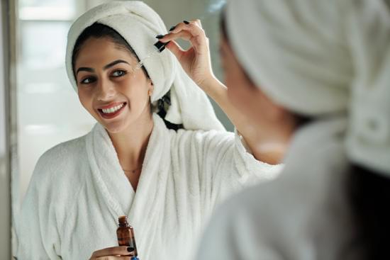 피부톤 밝아지는 시술 총정리: 칙칙한 피부를 맑고 환하게!