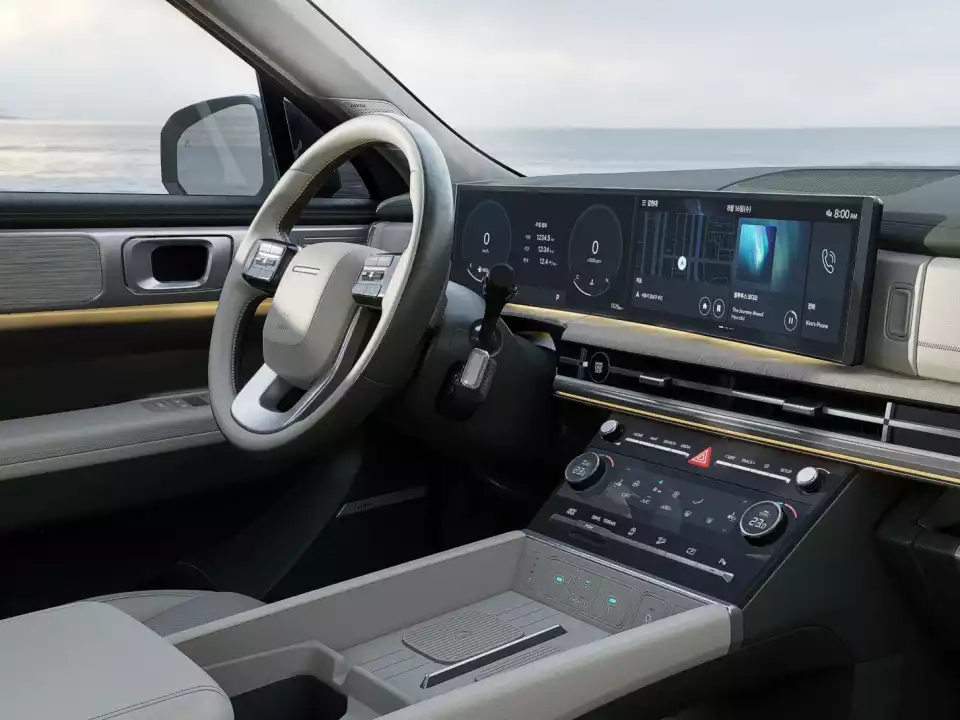 신형 싼타페의 소프트웨어는 항상 최신화됩니다.