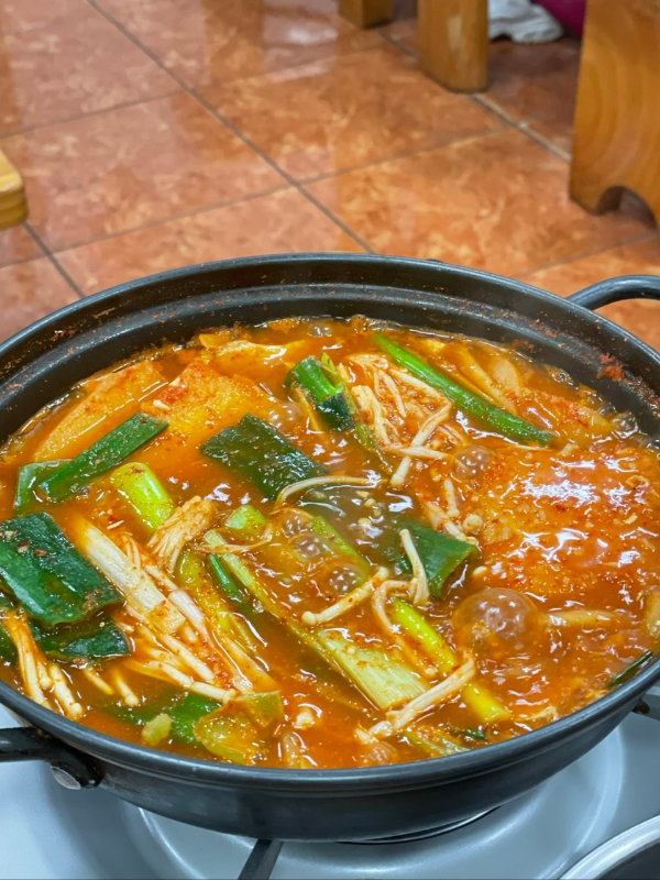 KBS 2TV 생생정보 등갈비묵은지김치찜 위치&amp;#44;후기&amp;#44; 메뉴 2024년 5월 8일 수요일 2044회