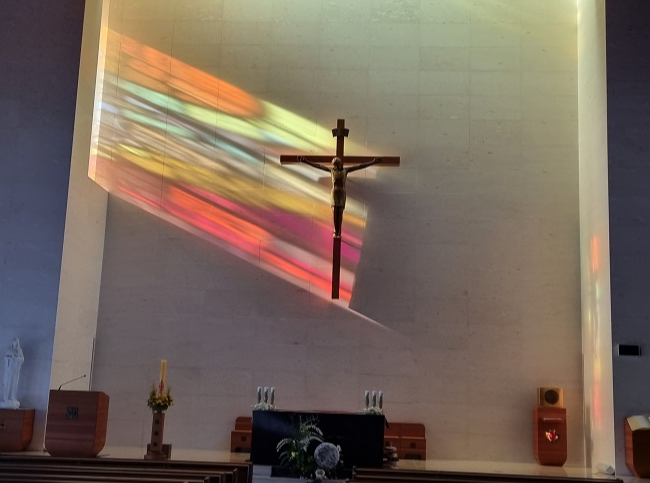 원신흥동성당 십자고상