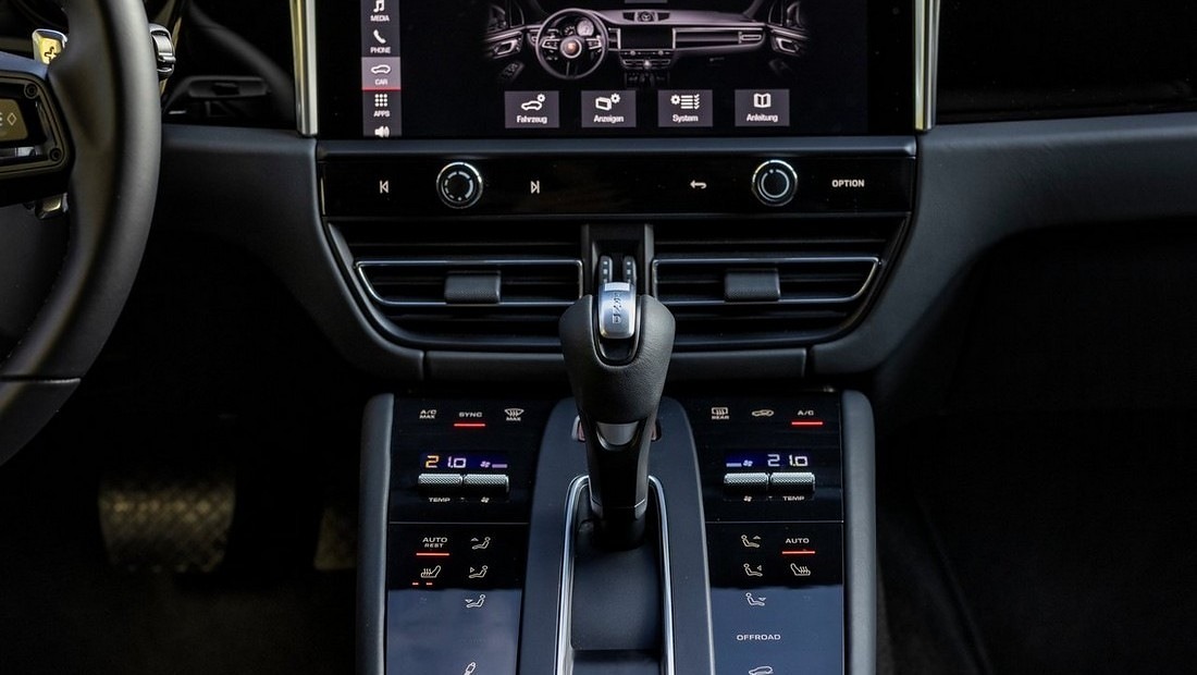 포르쉐 마칸 22년식 실내 기어레버 사진 출처 다음자동차