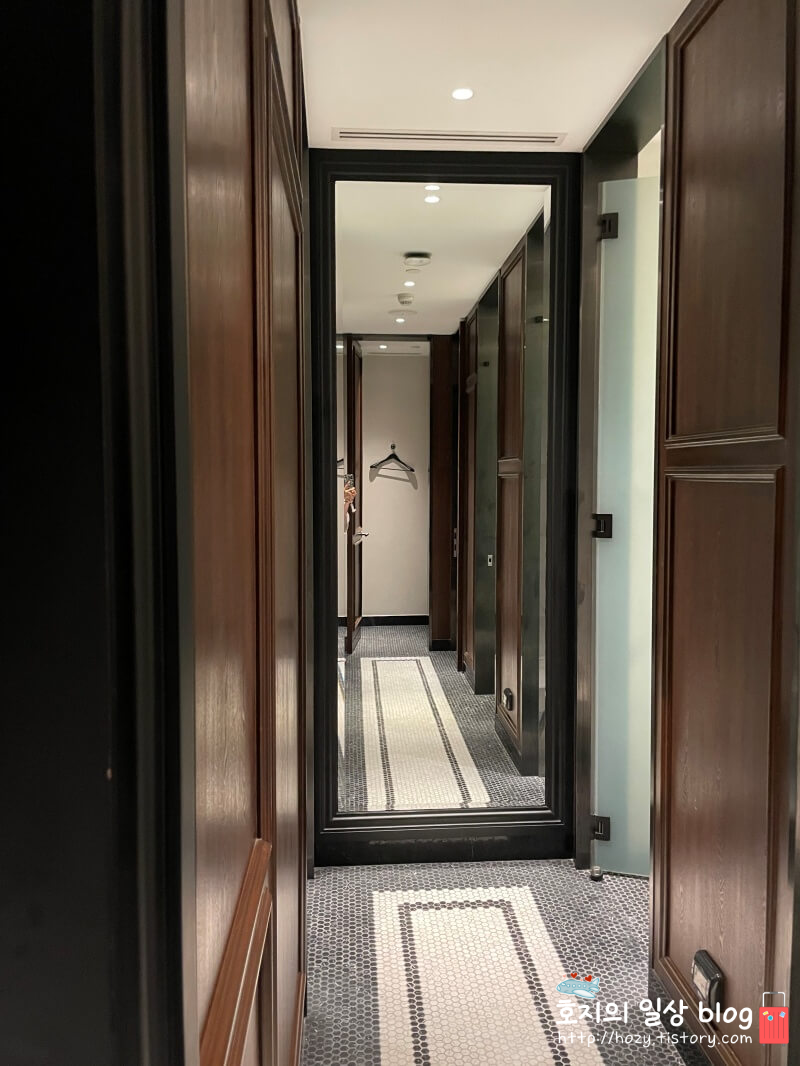 방콕 신돈 캠핀스키 스파 체인징룸