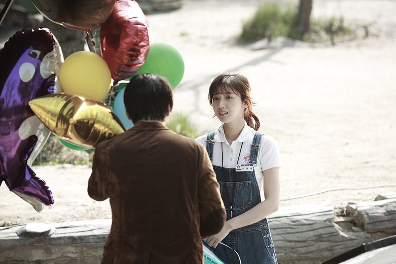 헬륨 풍선을 잔뜩 들고 연아에게 고백하는 수현