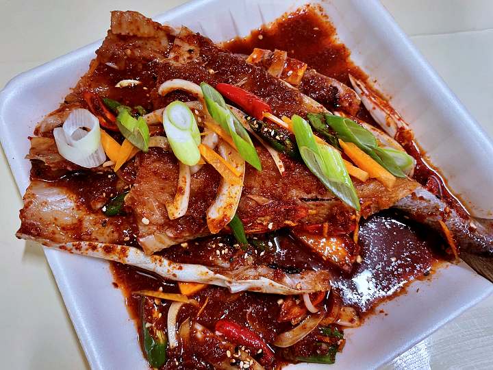 진심 가득 건강 담은 맛 강서구 까치산시장 맛집 추천 생방송투데이 신선한 재료와 전라도 손맛으로 완성한 엄마 반찬 김치 김장 전문 수제반찬 오늘방송 우리동네 반찬가게