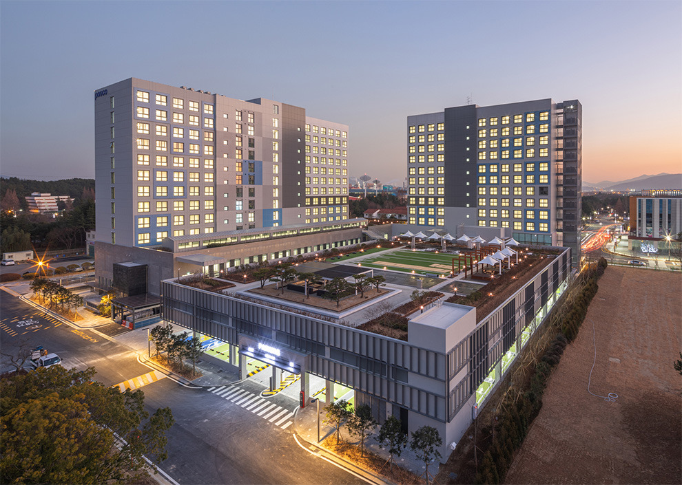 미국 모듈러 건축협회에서 개최하는 '2024 World of Modular'에서 모듈러 기숙사 부문 우수상을 수상한 포스코 A&C의 광양 기가타운 전경