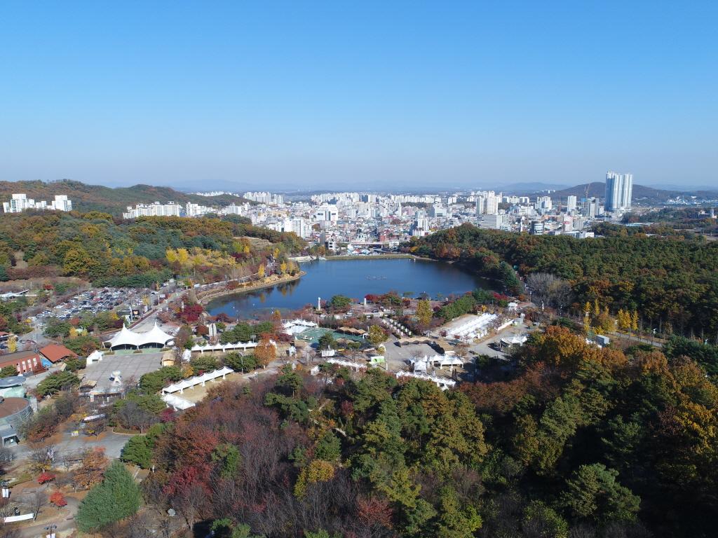 이천 도자기축제 개막식 주차장
