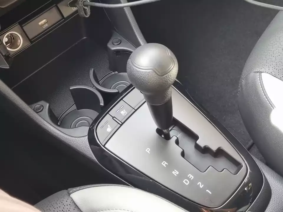 더 뉴 모닝에서 운전석 통풍은 쾌적한 운전을 도와줍니다.