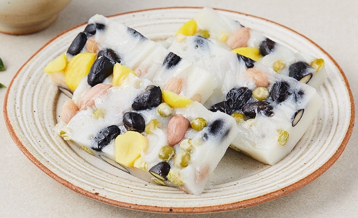 한국의 떡 종류 콩떡