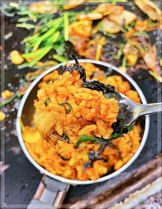 고양 일산 동구 맛집 대형 철판 흑돼지 삼겹살, 묵은지 구이