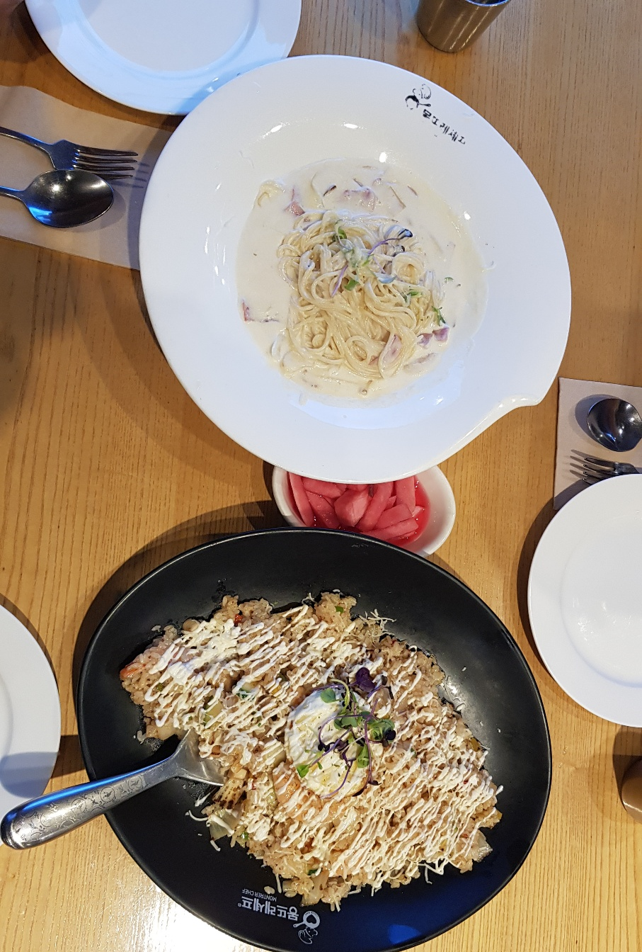 까르보 나라와 스테이크