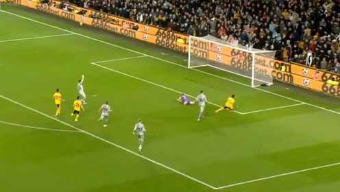 황희찬 선수의 슛