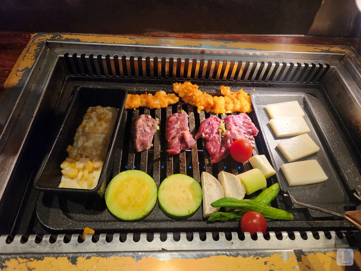 대구-중구-소고기-야키니쿠-맛집-킨슈-불판-야채와-고기