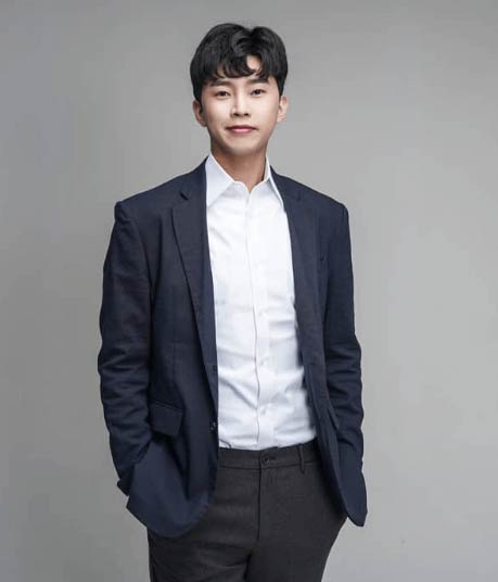 임영웅 선한 팬덤 &amp;#39;영웅시대&amp;#39; 호우피해특별모금 4억원 기부