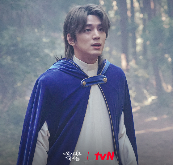 성스러운 아이돌