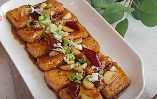 두부간장조림 완성된 모습