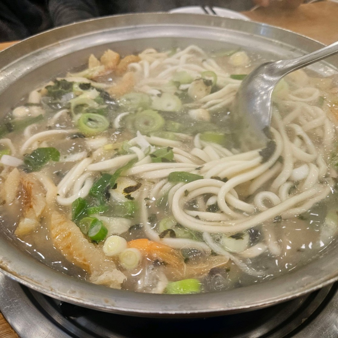 팔당원조칼제비 메뉴 이미지