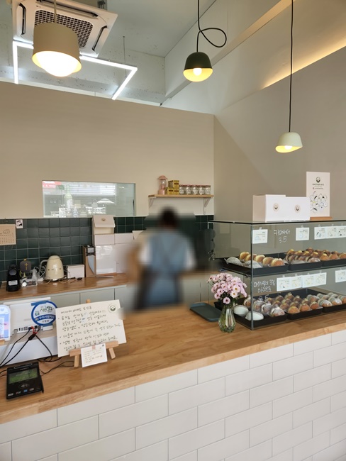 구리 어나더바이트 매장 내부