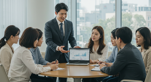 실손보험 4세대 전환 안내 인포그래픽 &mdash; 전환 필요성과 유의사항 설명