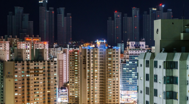 아파트 단지 게시판 문화 ❘ 일상 속 작은 네트워크의 기록