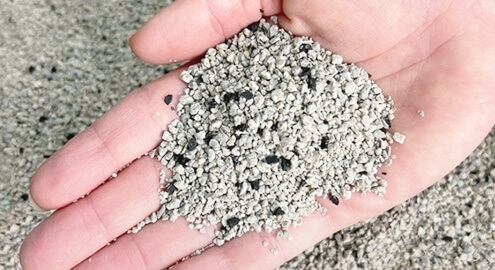 먼지없는 고양이 모래