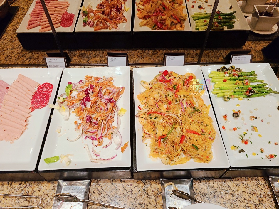 웨스틴 조선 서울 클럽라운지 해피아워 칵테일아워 메뉴 후기