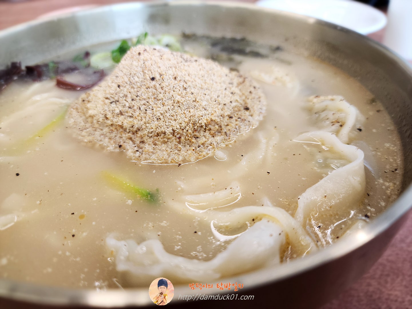 만두 들깨칼국수