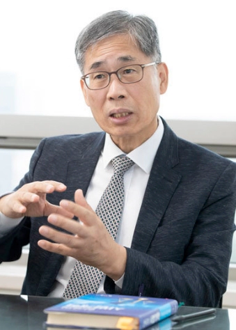 신평 변호사 프로필 나이 고향 학력