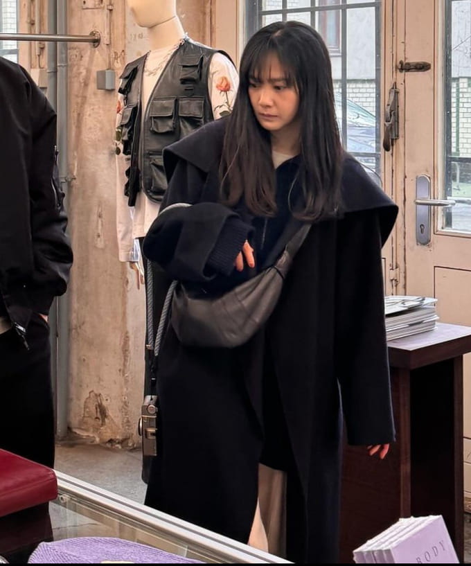 윤승아 사복